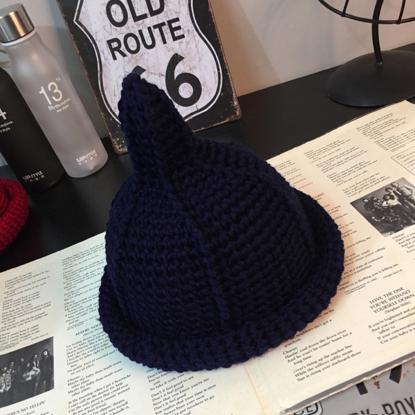 Дамски зимни плетени шапки  - червена, сива, бежава, черна, оранжева, бяла