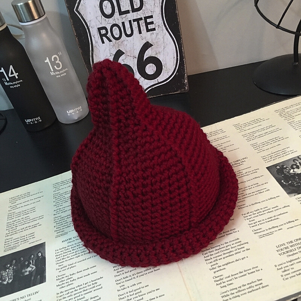 Дамски зимни плетени шапки  - червена, сива, бежава, черна, оранжева, бяла