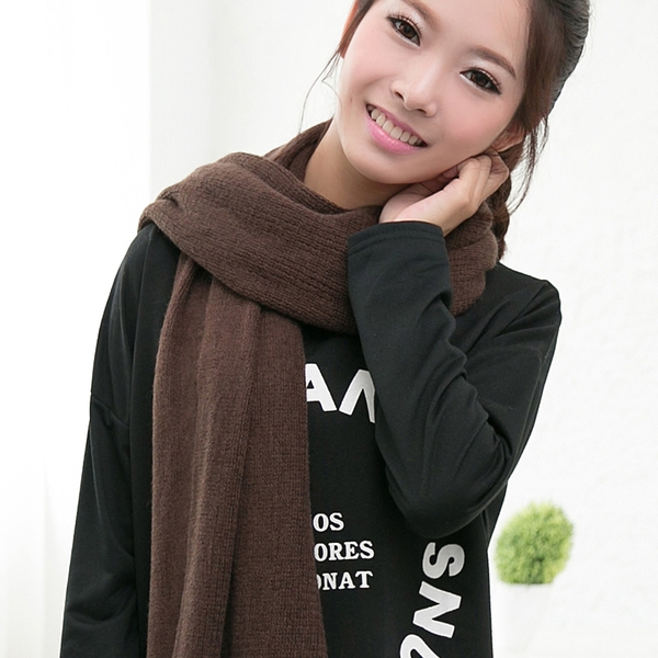 Γυναικεία χειμωνιάτικα  μοντέρνα και κομψά κασκόλ σε διάφορα χρώματα