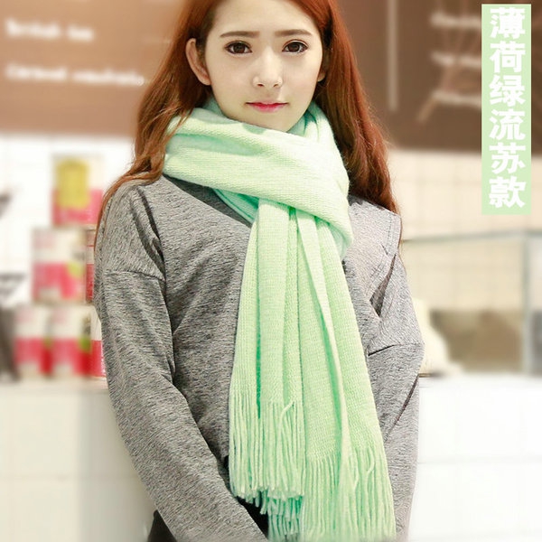 Γυναικεία χειμωνιάτικα  μοντέρνα και κομψά κασκόλ σε διάφορα χρώματα