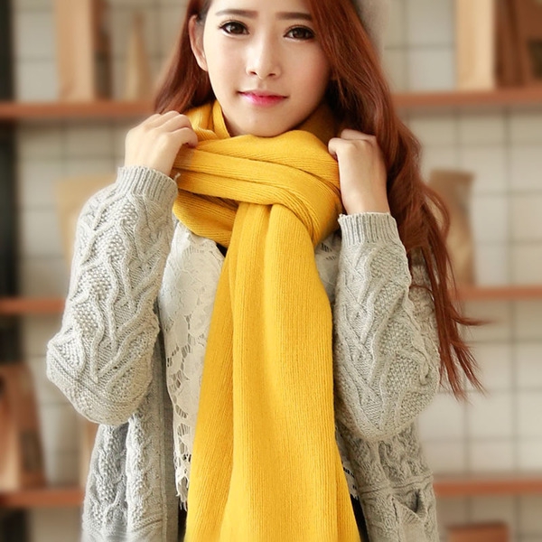 Γυναικεία χειμωνιάτικα  μοντέρνα και κομψά κασκόλ σε διάφορα χρώματα