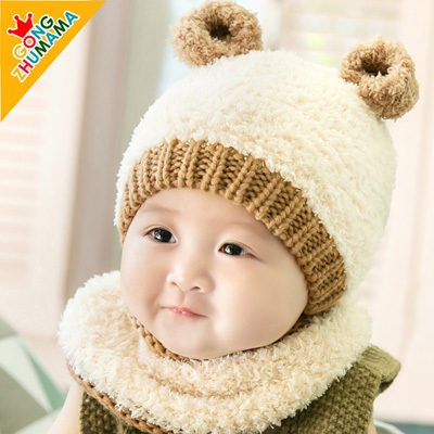 Комплект шапка с ушички и шал за деца до две години - избор между комплект от шапка и шал и само шапка - различни модели