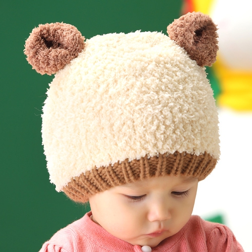 Комплект шапка с ушички и шал за деца до две години - избор между комплект от шапка и шал и само шапка - различни модели