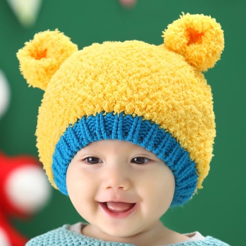 Комплект шапка с ушички и шал за деца до две години - избор между комплект от шапка и шал и само шапка - различни модели