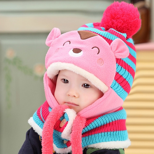 Σύνολο για μικρά παιδιά από καπέλο και κασκόλ και διαφορετικά χρώματα με αυτιά