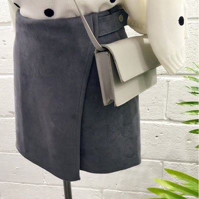 Дамска пола