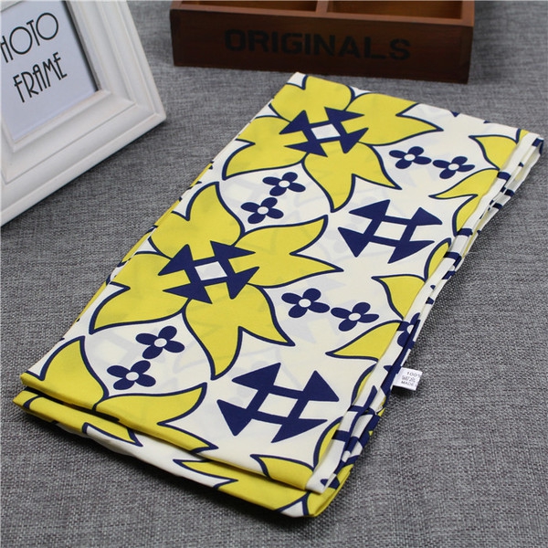 Дамски стилни и модерни шалове - различни модели