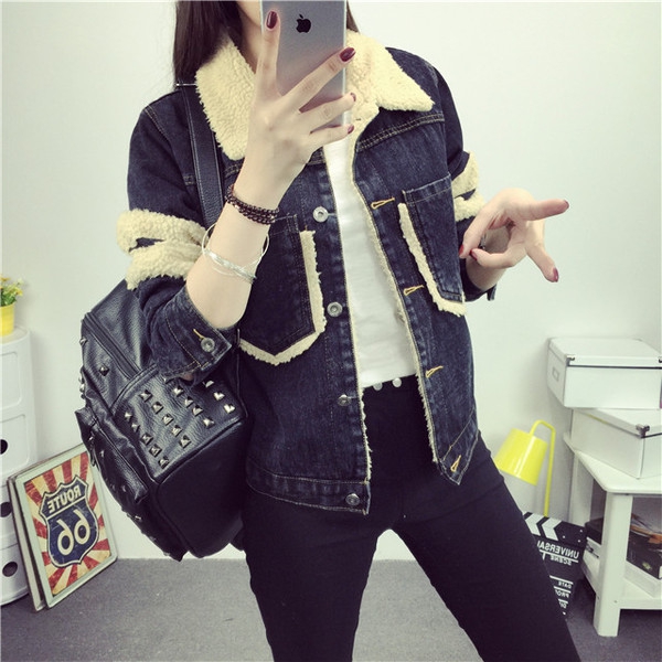 Дамско зимно дънково яке с кадифена подплата 