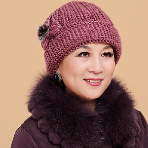 Θερμό χειμώνα κυρίες πλεκτά καπέλα - διαφορετικά μοντέλα