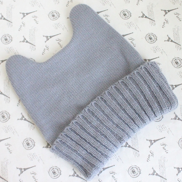 Κυρίες χειμώνα καπέλα με τα αυτιά - διαφορετικά χρώματα