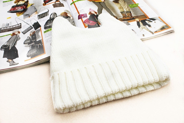 Κυρίες χειμώνα καπέλα με τα αυτιά - διαφορετικά χρώματα