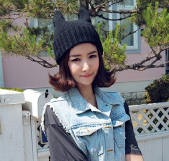 Κυρίες χειμώνα καπέλα με τα αυτιά - διαφορετικά χρώματα