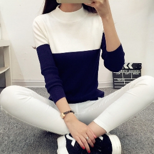 Дамски пуловер с яка и без яка в различни цветови комбинации