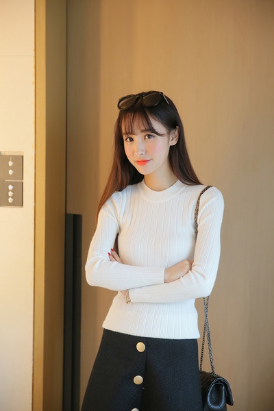 Дамски пуловер в 4 различни цвята