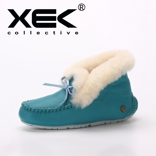 Зимни дамски обувки ХЕК  в различни цветове