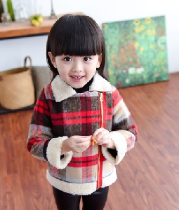 Παιδικό χειμωνιάτικο μπουφάν για κορίτσια σε δύο παραλλαγές