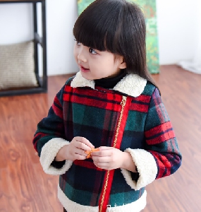 Παιδικό χειμωνιάτικο μπουφάν για κορίτσια σε δύο παραλλαγές