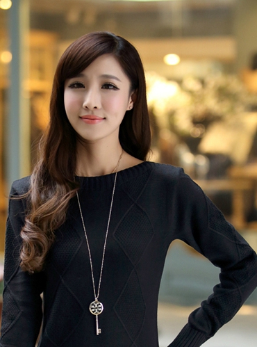 Дамски пуловер с висока яка и без в различни цветове 