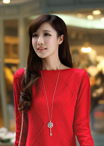 Дамски пуловер с висока яка и без в различни цветове 