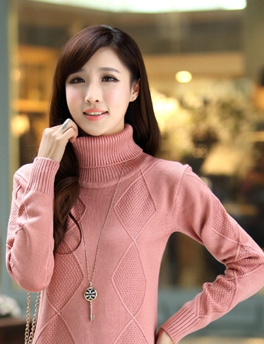 Дамски пуловер с висока яка и без в различни цветове 