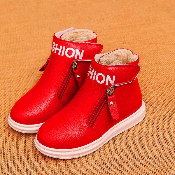 Зимни обувки за момичета и жени - различни модели