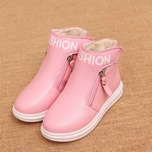 Зимни обувки за момичета и жени - различни модели