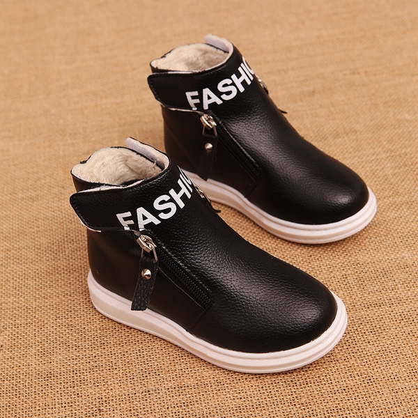 Зимни обувки за момичета и жени - различни модели