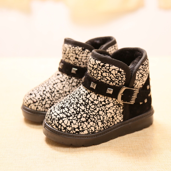 Зимни стилни обувки за момичета и момчета  - различни модели и размери 