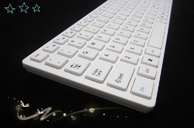 безжична мишка и клавиатура комплект