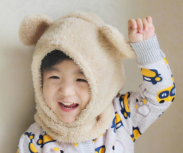 Детски зимни шапки с ушички - различни цветове 