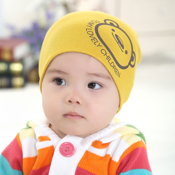 Бебешки и детски шапки, различни модели и изобразени анимации