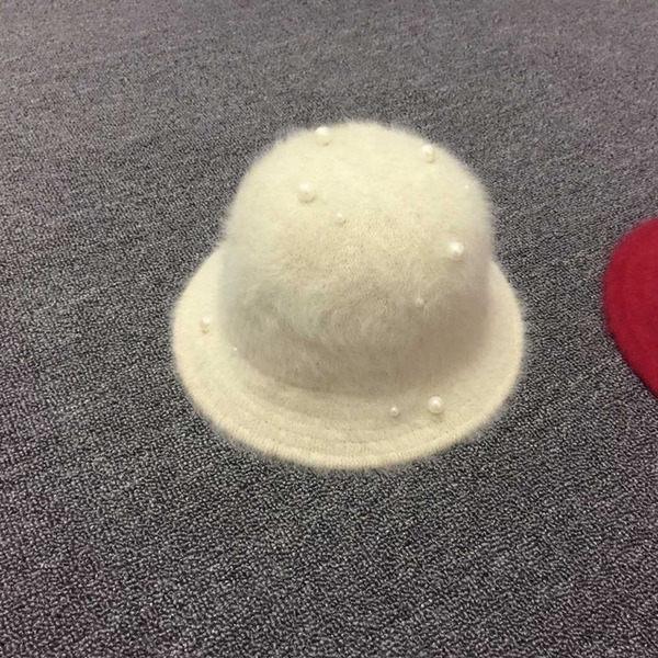 Детски зимни шапки в различни модели подходящи за момичета от 2 до 8 години