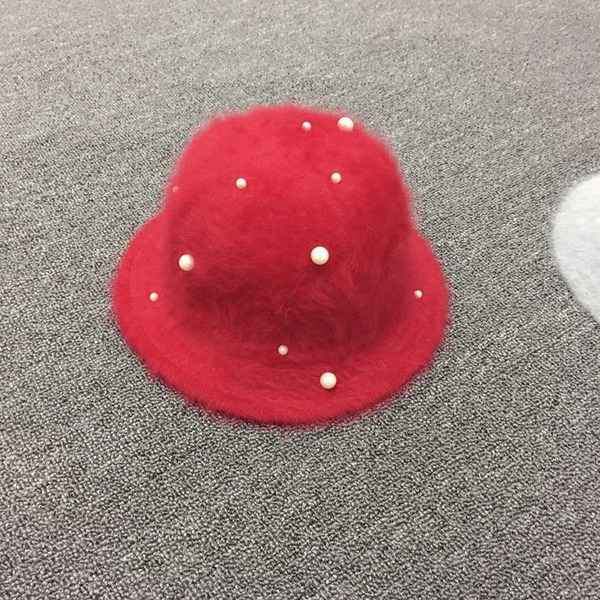 Детски зимни шапки в различни модели подходящи за момичета от 2 до 8 години