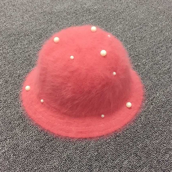 Детски зимни шапки в различни модели подходящи за момичета от 2 до 8 години