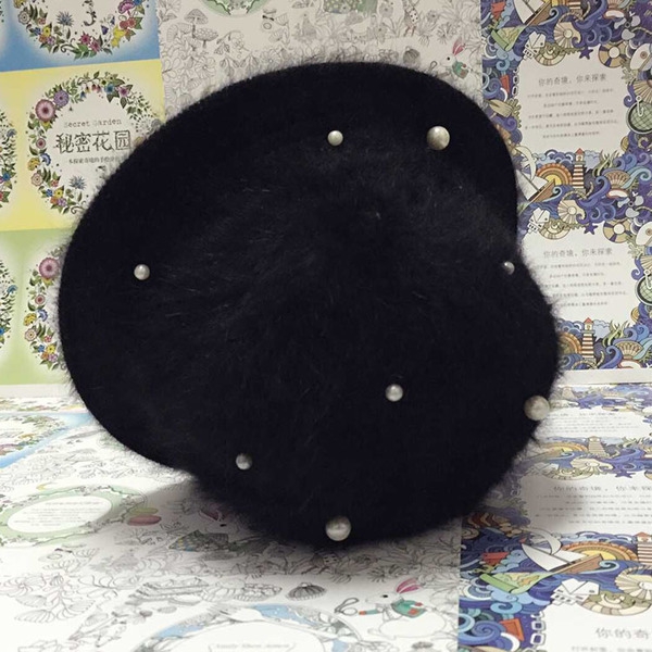 Детски зимни шапки в различни модели подходящи за момичета от 2 до 8 години