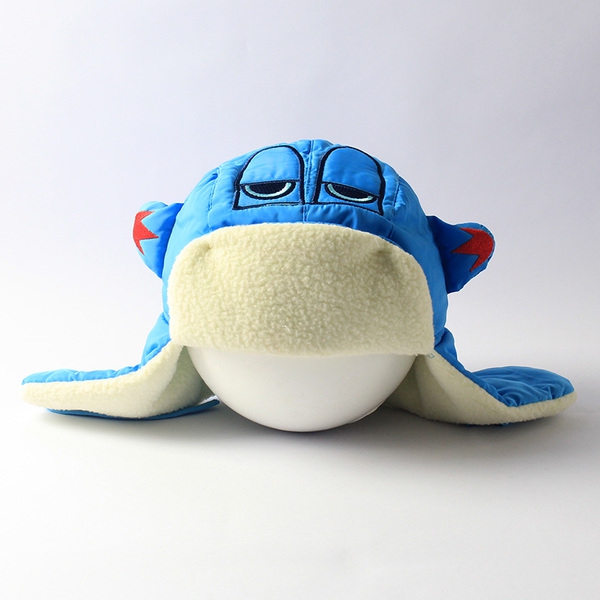 Детска шапка тип `Акула` в няколко изключителни модела  