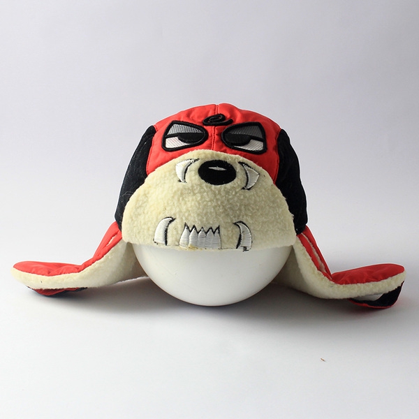 Детска шапка тип `Акула` в няколко изключителни модела  