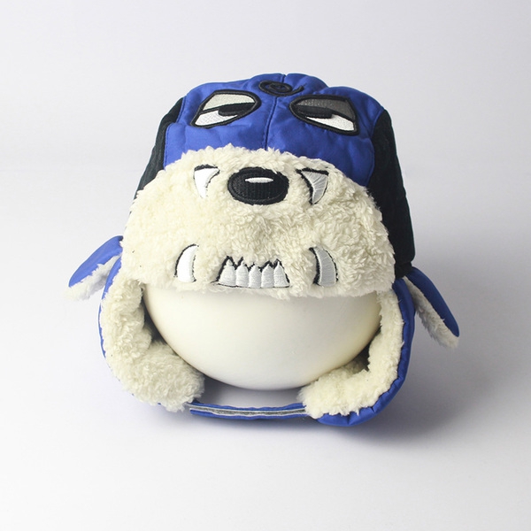 Детска шапка тип `Акула` в няколко изключителни модела  