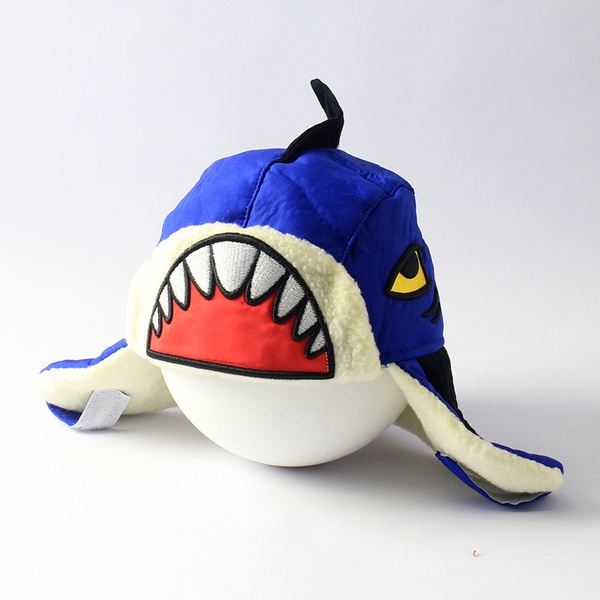 Детска шапка тип `Акула` в няколко изключителни модела  