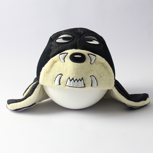 Детска шапка тип `Акула` в няколко изключителни модела  