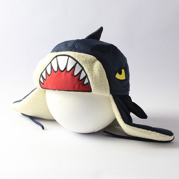 Детска шапка тип `Акула` в няколко изключителни модела  