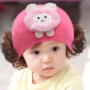 Зимна шапка за момичета с интересни изображения и декорации - \'слънце\' , \'зайче\' , \'пеперуда\' -  за деца до 3 години