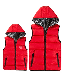 Детски елеци с яка в 6 модела