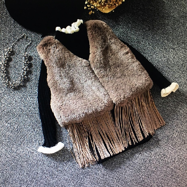 Детска зимна жилетка за момичета в три цвята - черен, кафяв и бежов