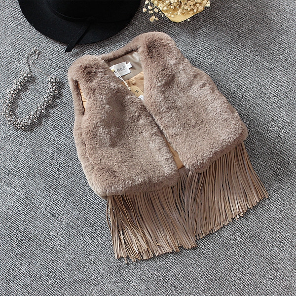 Детска зимна жилетка за момичета в три цвята - черен, кафяв и бежов