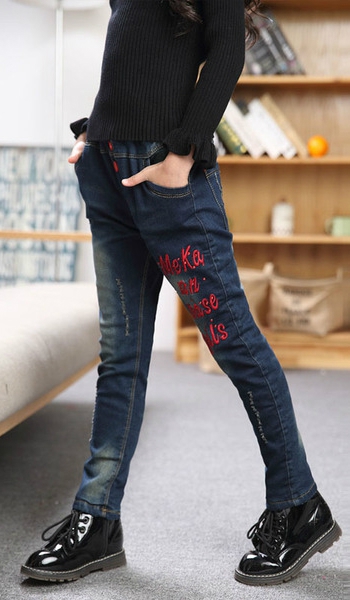 Детски стилни дънки подходящи за момичета