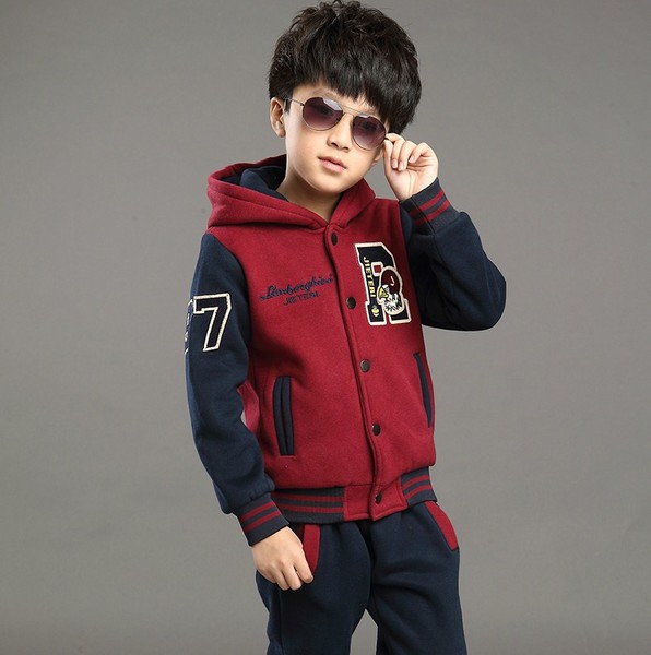 Комплект за деца за момчета - суитчър с качулка и панталони