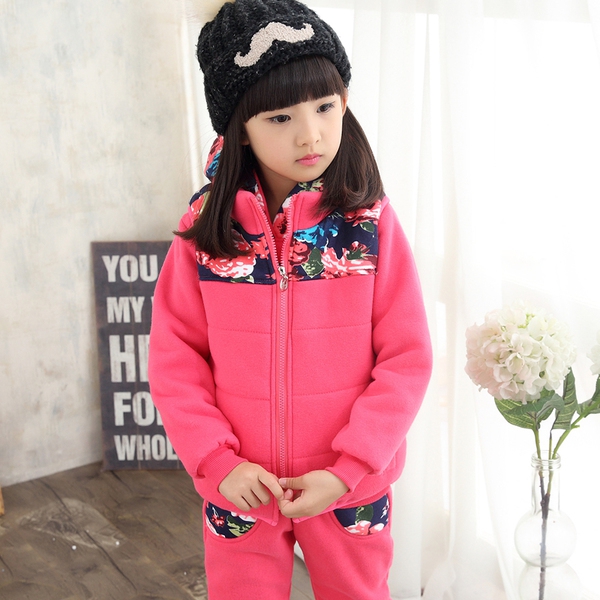 Комплект за момичета от три части - елек,суичър с качулка и панталон  в три модела