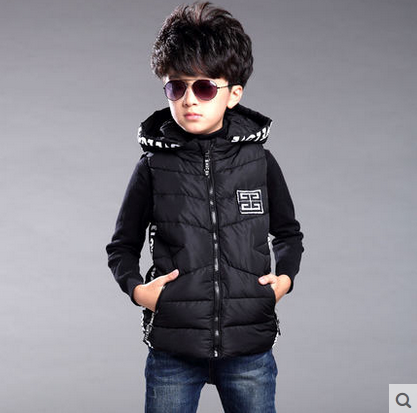 Детски памучен зимен елек с качулка за момчета в три модела