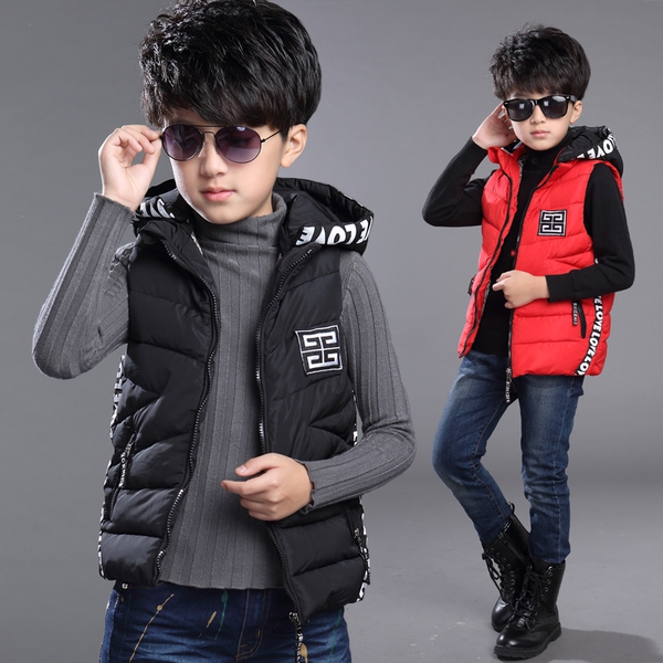 Детски памучен зимен елек с качулка за момчета в три модела